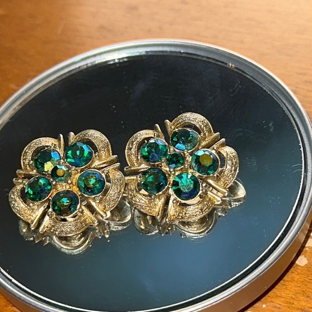 Vtg mid century Coro round gold tone clip on earrings/blue/green rhinestones